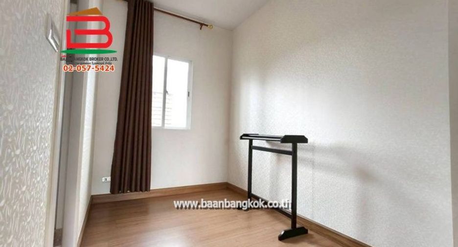 For sale 3 ベッドルーム house in Krathum Baen, Samut Sakhon