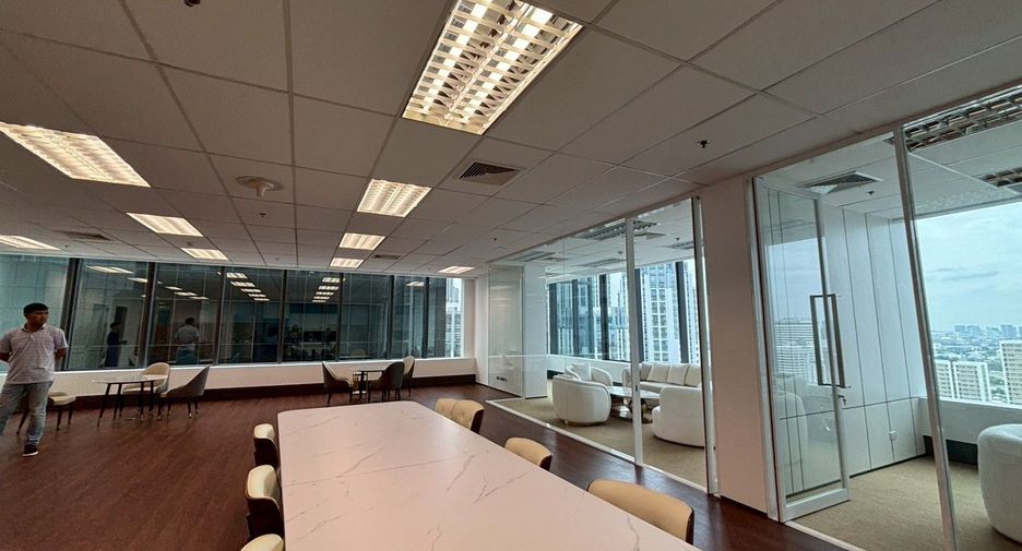 Local comercial en alquiler en Huai Khwang, Bangkok