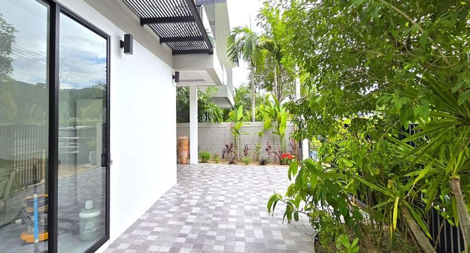 For rent 4 bedrooms house in Mueang Krabi, Krabi