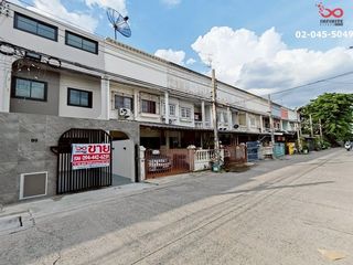 For sale 2 bed townhouse in Khlong Toei, Bangkok