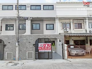 For sale 2 bed townhouse in Khlong Toei, Bangkok