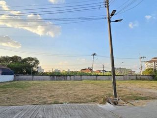 出售 土地 在 Bang Lamung, Chon Buri
