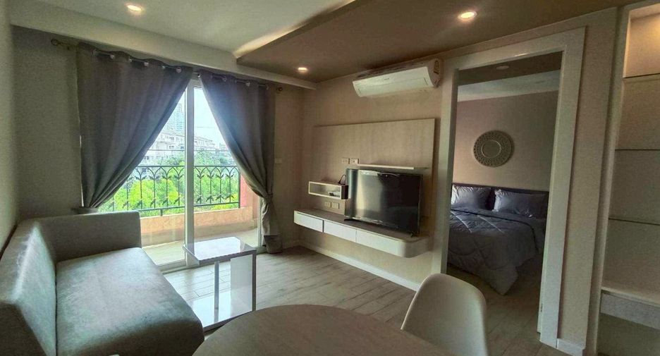 For sale 1 bed condo in Bang Lamung, Chonburi