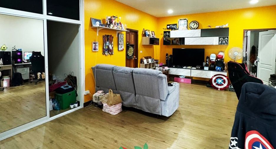 Casa en venta de 6 habitaciones en Bang Khae, Bangkok