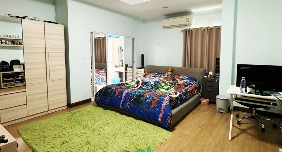 Casa en venta de 6 habitaciones en Bang Khae, Bangkok