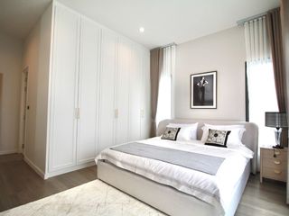 Casa en alquiler y en venta de 5 habitaciones en Bang Phli, Samut Prakan