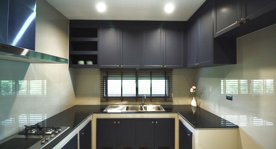 Haus zur Miete und zum Kauf mit 5 Zimmer in Bang Phli, Samut Prakan