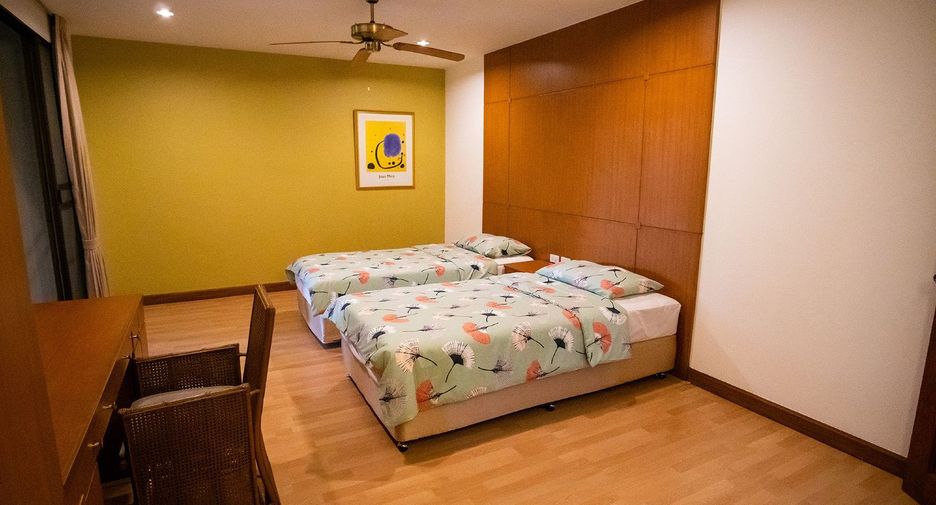 For rent 3 ベッドルーム apartment in Khlong Toei, Bangkok