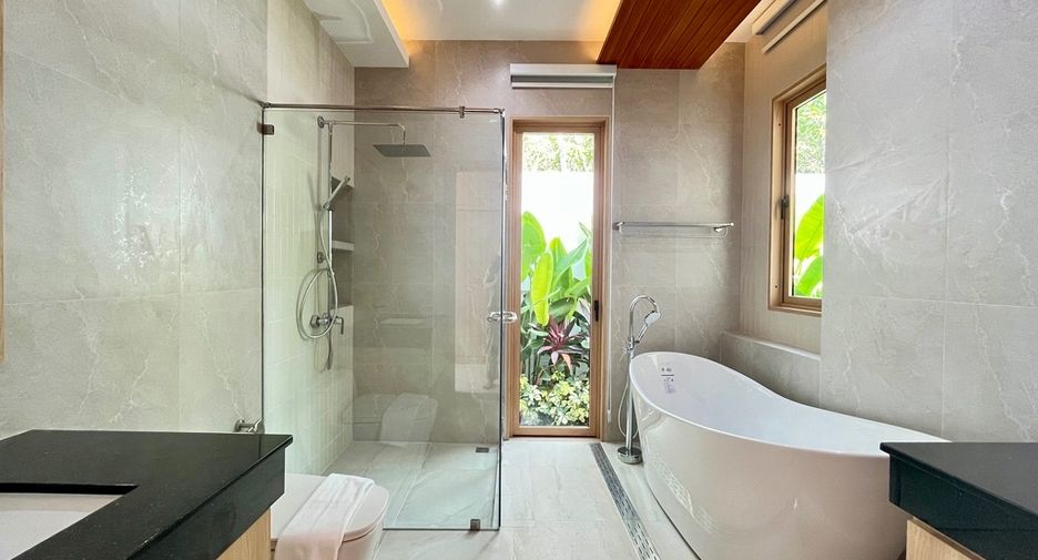 For sale 3 bedrooms villa in Mueang Krabi, Krabi