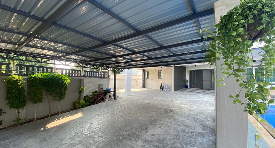 For sale 12 bed house in Pak Kret, Nonthaburi