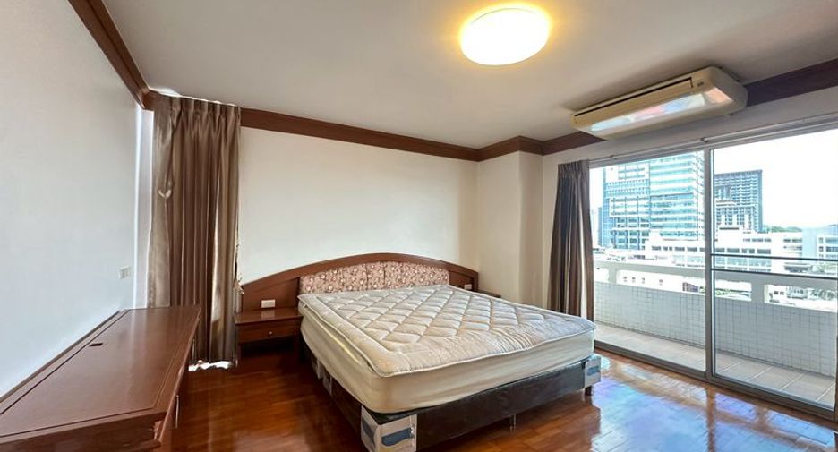 For sale 2 bedrooms condo in Si Racha, Chonburi