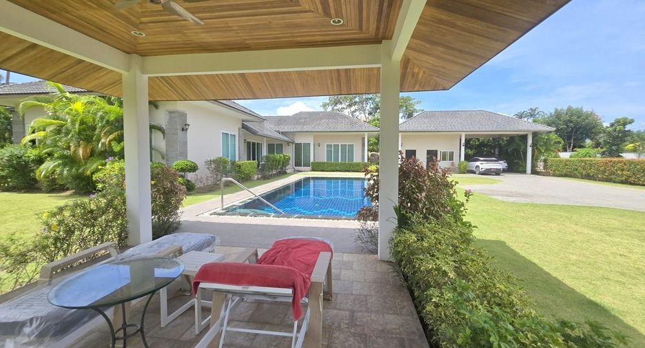 Haus zum Kauf mit 4 Zimmer in Bang Lamung, Chonburi