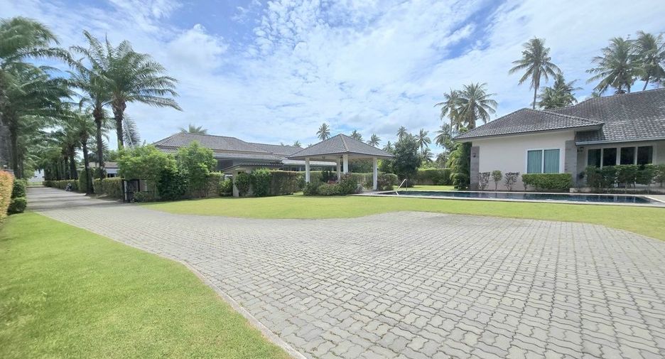 Haus zum Kauf mit 4 Zimmer in Bang Lamung, Chonburi