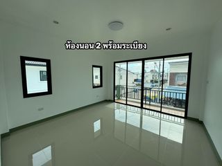 For sale 5 bed townhouse in Krathum Baen, Samut Sakhon