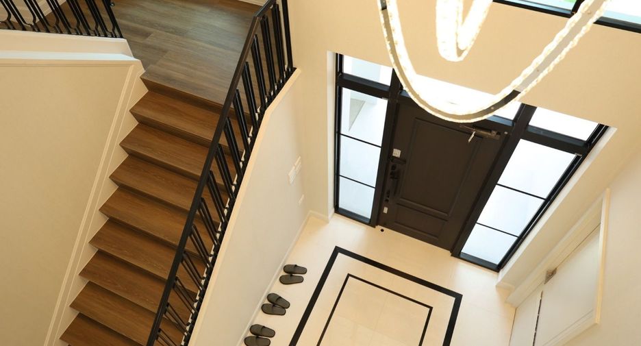 For rent and for sale 5 bedrooms house in Saphan Sung, Bangkok