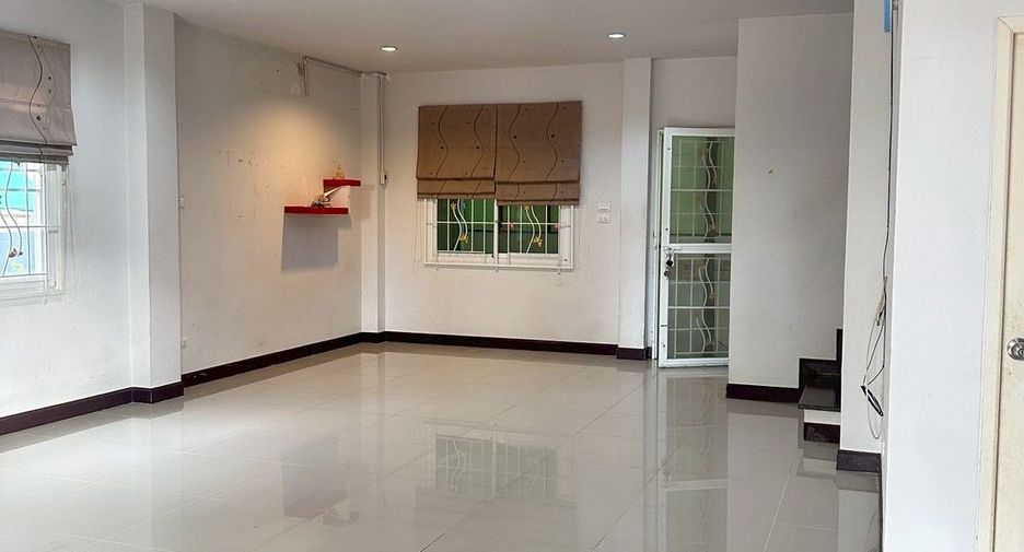For sale 3 bedrooms house in Lam Luk Ka, Pathum Thani