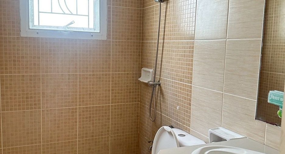 For sale 3 bedrooms house in Lam Luk Ka, Pathum Thani