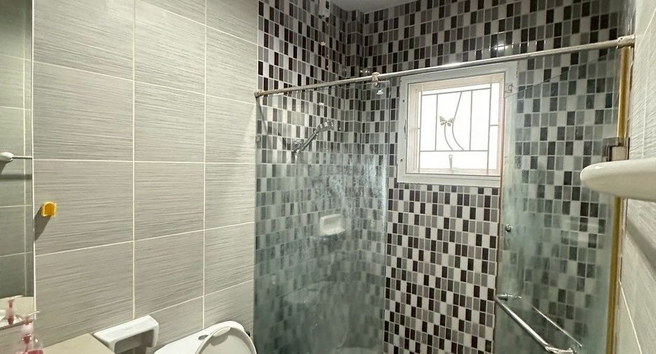 For sale 3 bedrooms house in Lam Luk Ka, Pathum Thani