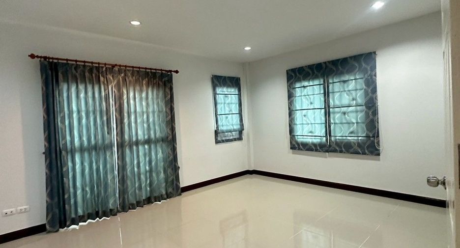 For sale 3 bedrooms house in Lam Luk Ka, Pathum Thani