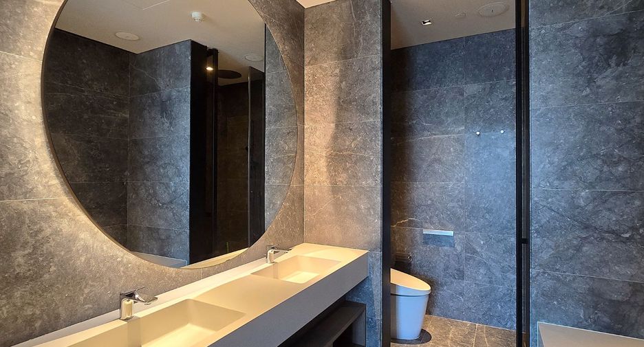 For rent and for sale 2 bedrooms condo in Khlong San, Bangkok