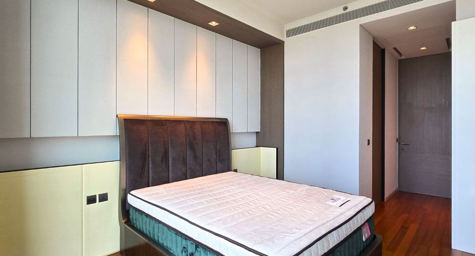For rent and for sale 2 bedrooms condo in Khlong San, Bangkok