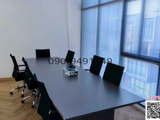For sale 6 bedrooms retail Space in Phra Khanong, Bangkok
