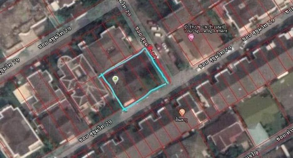 For sale 4 bedrooms house in Phra Khanong, Bangkok