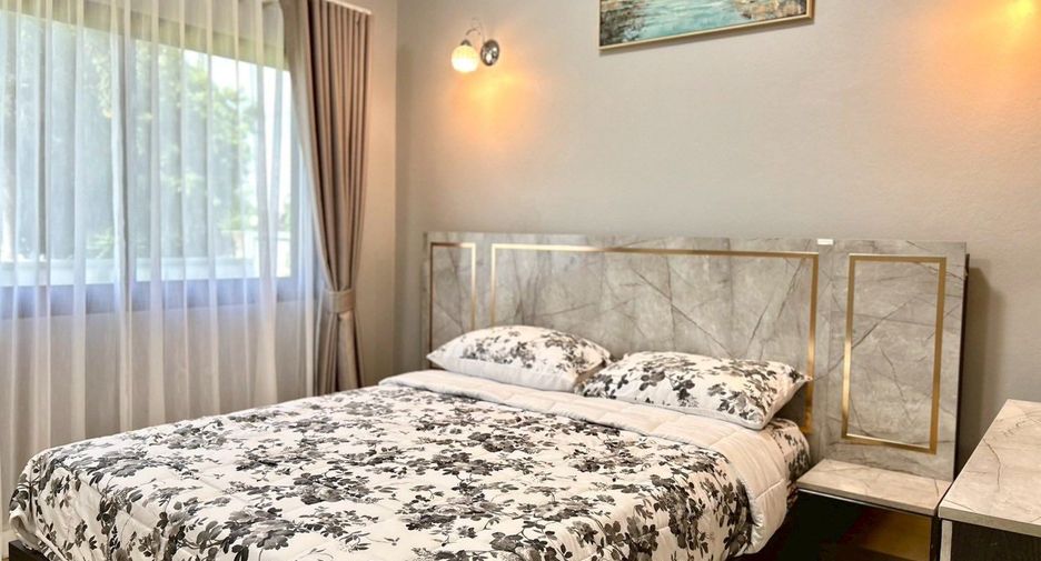 For sale 3 ベッドルーム villa in Sattahip, Chonburi