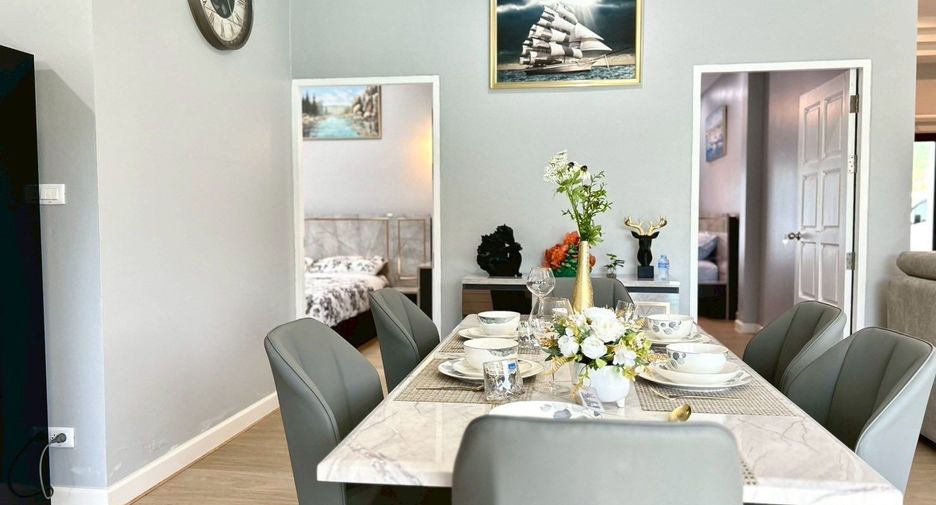 For sale 3 ベッドルーム villa in Sattahip, Chonburi