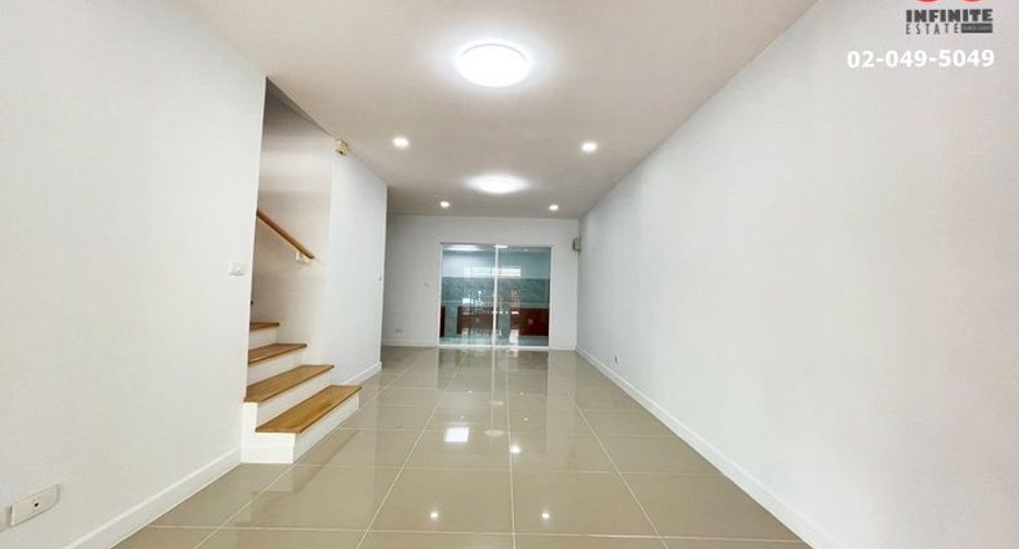 For sale 3 bedrooms townhouse in Bang Kruai, Nonthaburi