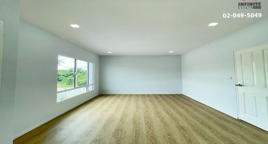 For sale 3 bedrooms townhouse in Bang Kruai, Nonthaburi