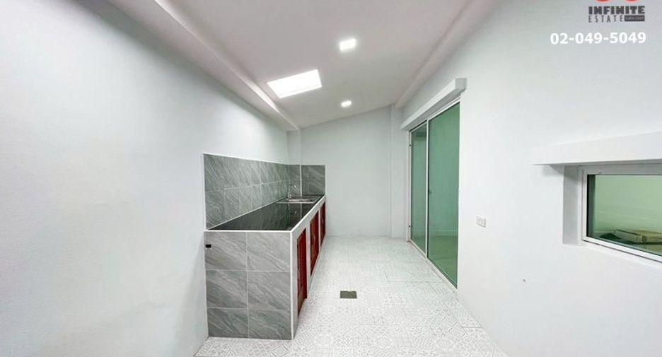 For sale 3 bedrooms townhouse in Bang Kruai, Nonthaburi