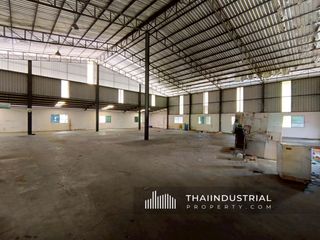 For rent warehouse in Ban Bueng, Chonburi
