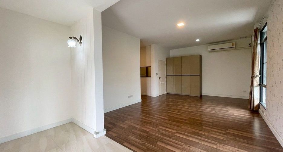 For rent 4 bedrooms house in Prawet, Bangkok