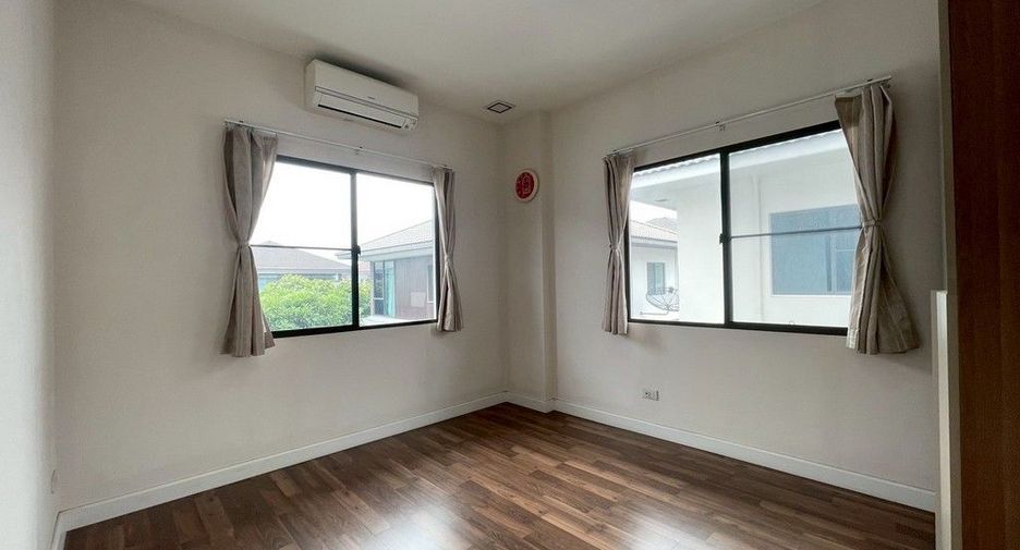 For rent 4 bedrooms house in Prawet, Bangkok