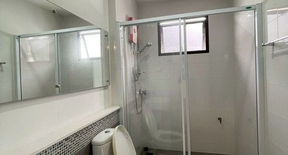 For rent 4 bedrooms house in Prawet, Bangkok