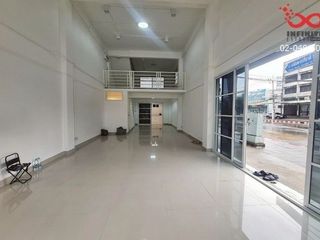 For sale 4 bed retail Space in Prawet, Bangkok