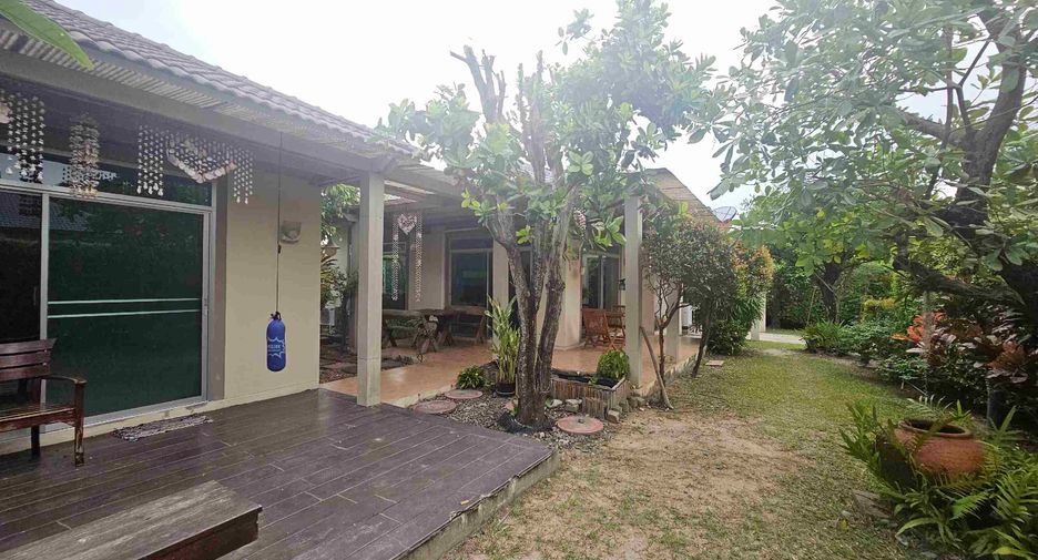 À louer 3 chambres maison à Mueang Rayong, Rayong