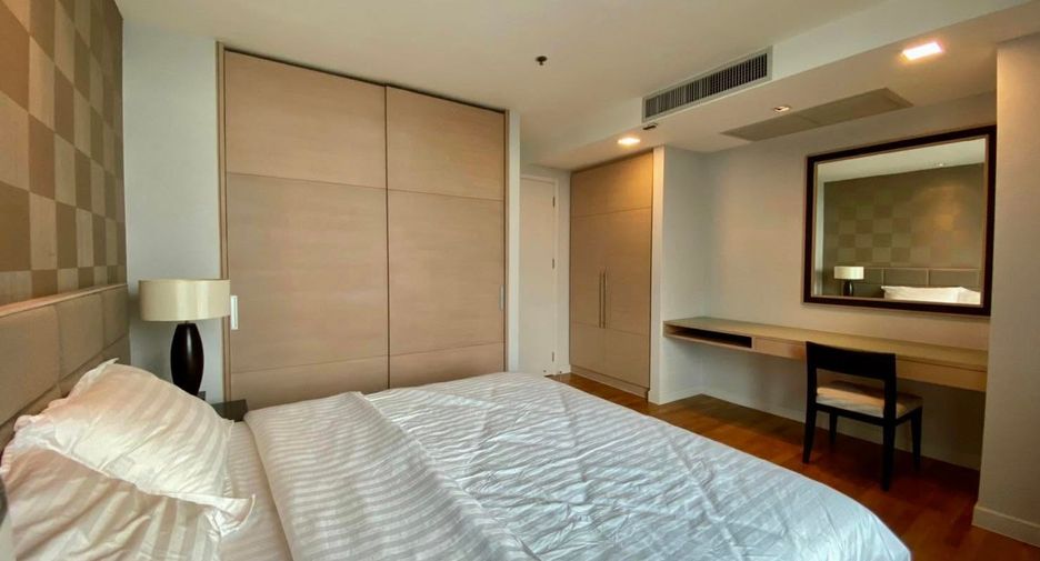 For sale 2 bedrooms condo in Sathon, Bangkok