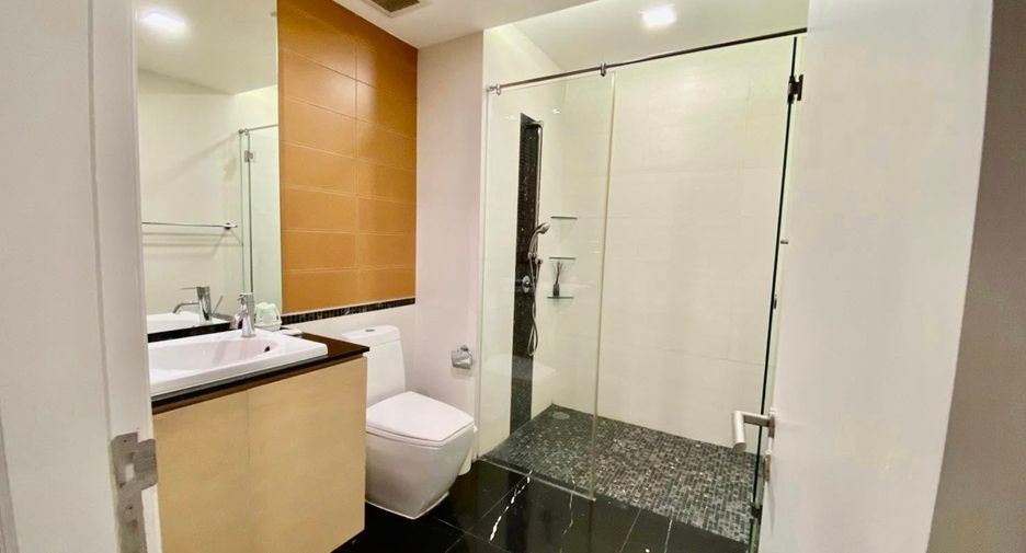 For sale 2 bedrooms condo in Sathon, Bangkok