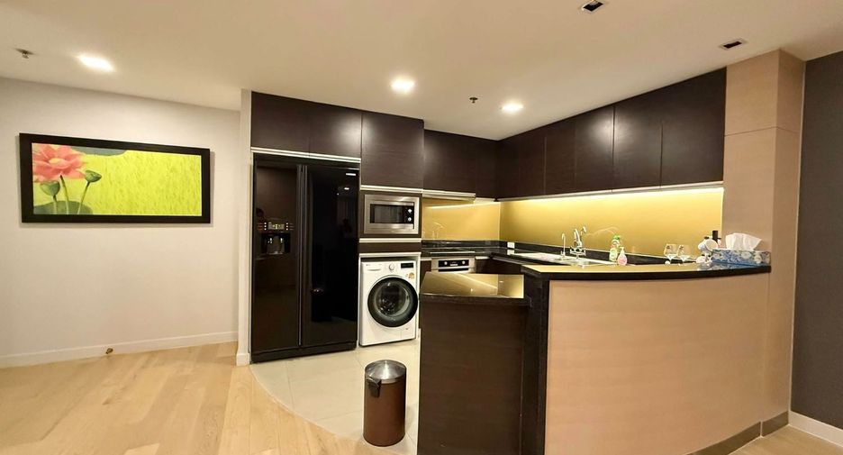 For sale 2 bedrooms condo in Sathon, Bangkok