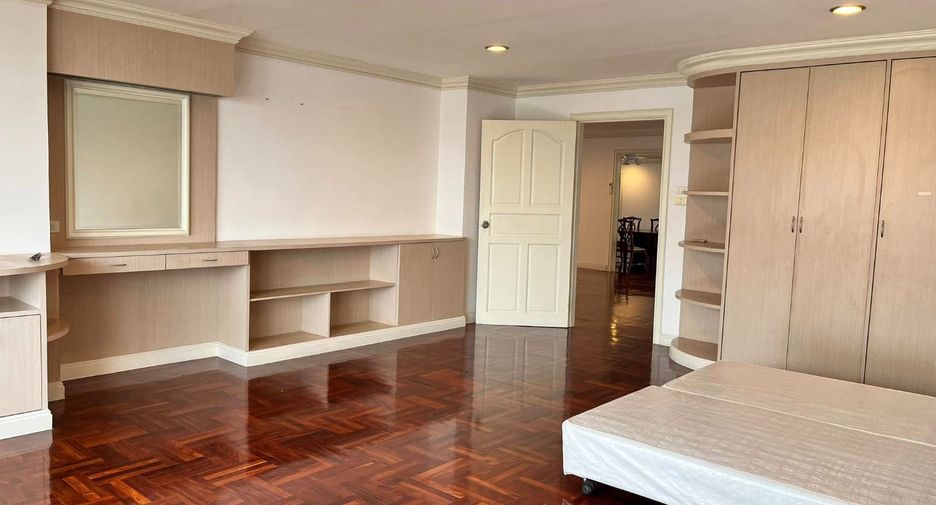 For rent 3 ベッドルーム apartment in Khlong Toei, Bangkok