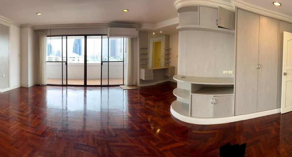 For rent 3 ベッドルーム apartment in Khlong Toei, Bangkok
