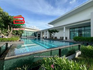 出售 4 卧室 联排别墅 在 Bang Kruai, Nonthaburi