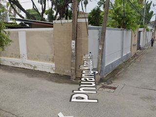出售 土地 在 Watthana, 曼谷