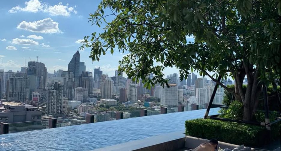 Condo en alquiler de 1 habitaciones en Khlong Toei, Bangkok