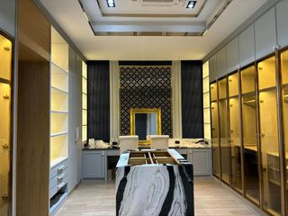 For sale 6 bedrooms house in Mueang Nonthaburi, Nonthaburi