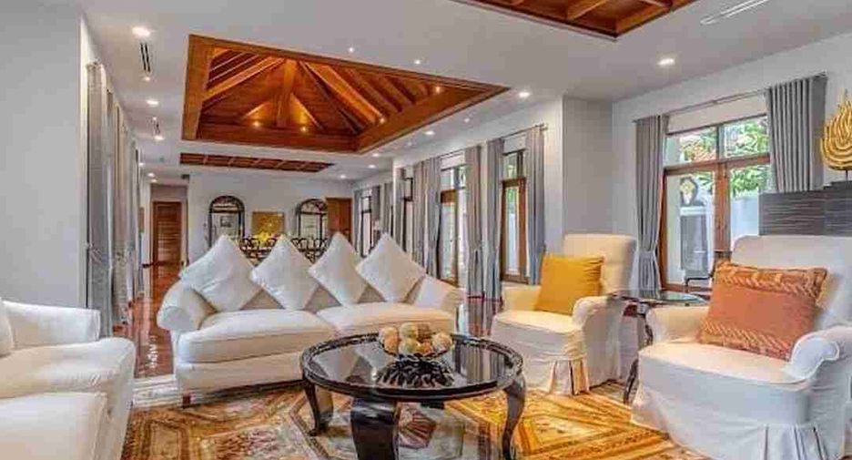 For rent 5 bedrooms villa in Sattahip, Chonburi