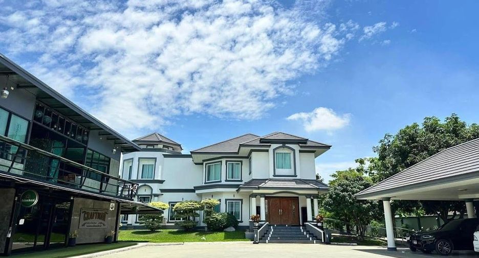 For sale 4 bedrooms house in Khlong Luang, Pathum Thani