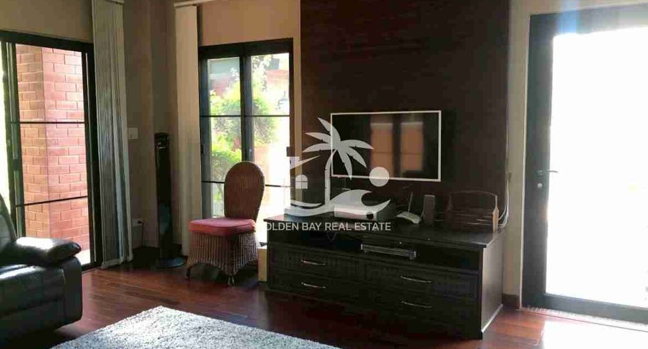 Haus zur Miete und zum Kauf mit 3 Zimmer in Bang Lamung, Chonburi